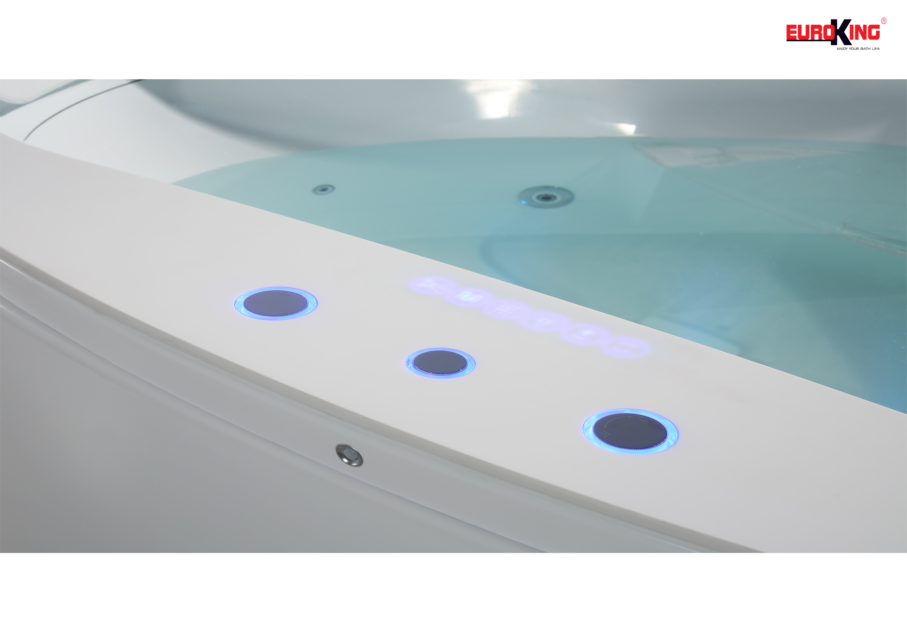 Bảng điều khiển cảm ứng của bồn tắm massage EU-1503.