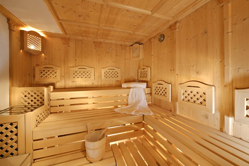 Mẫu phòng xông khô gia đình với máy sauna