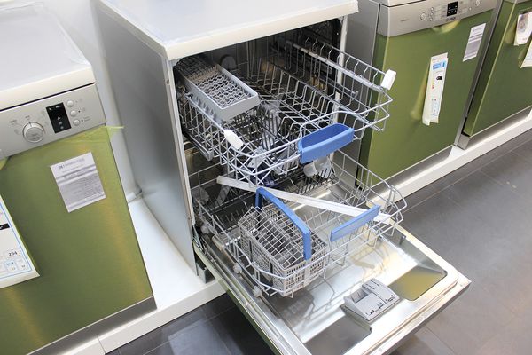 Cách Sử Dụng Máy Rửa Bát Bosch Tiết Kiệm Mà Hiệu Quả