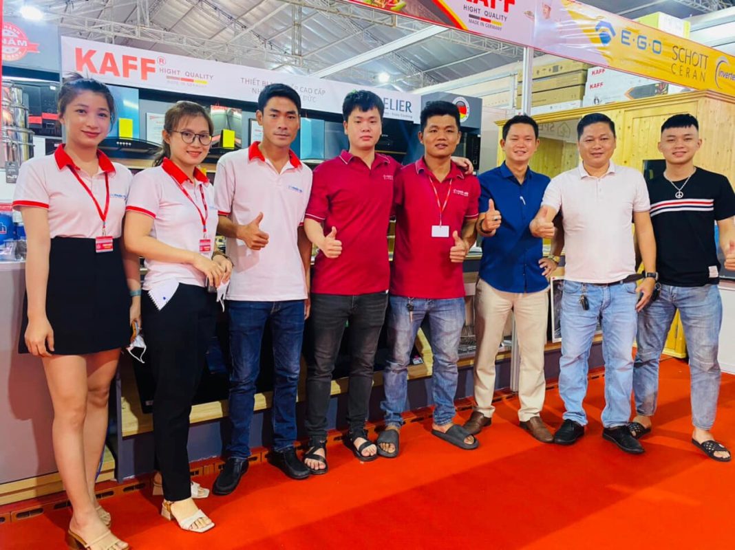 Rộn ràng mua sắm cùng Bếp Phước Tiến tại hội chợ Vietbuild Đà Nẵng 2022